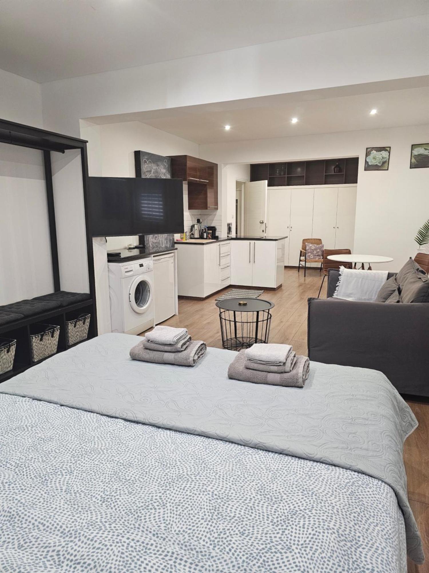 City Center Apartments Paphos Buitenkant foto