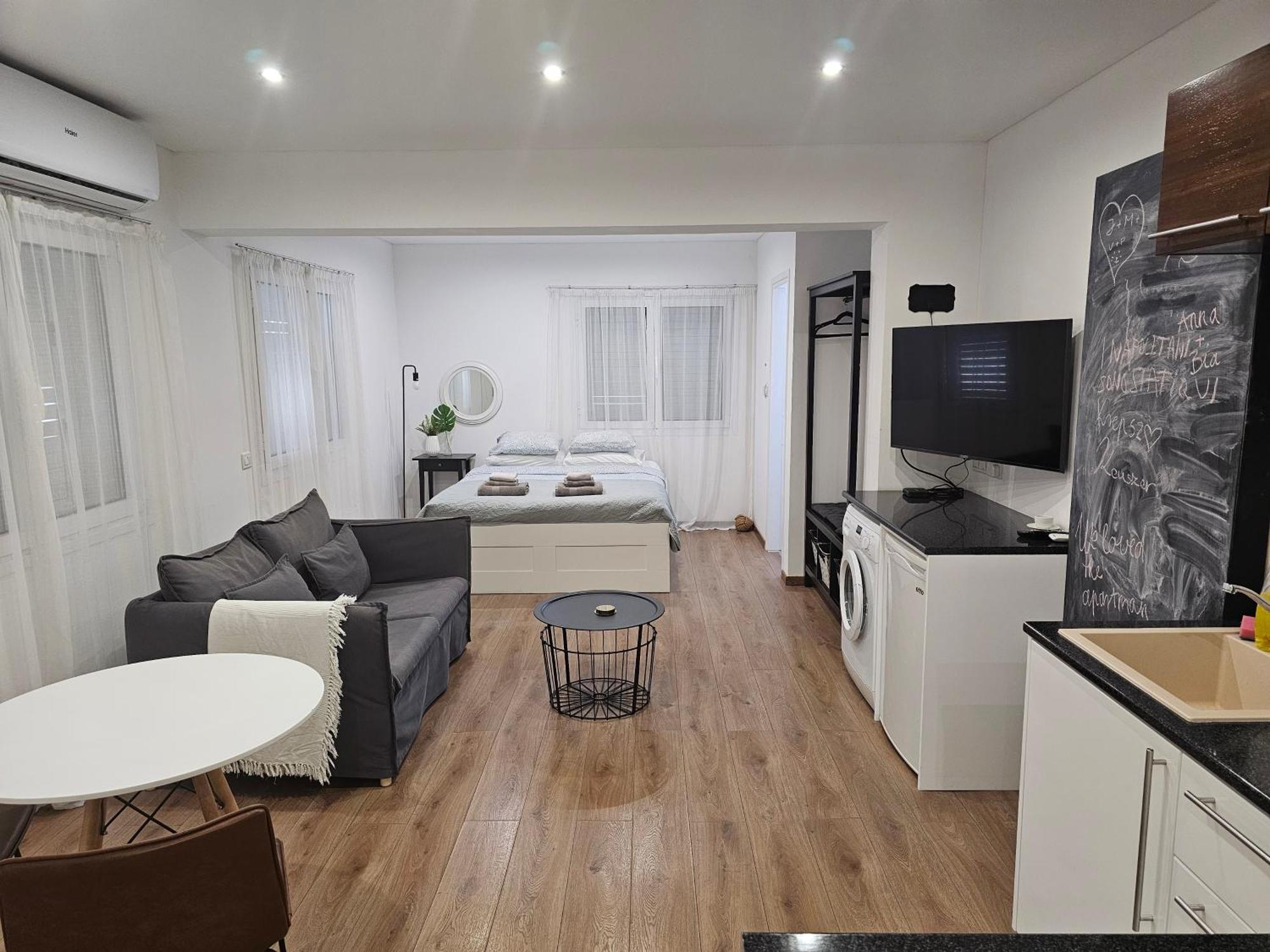 City Center Apartments Paphos Buitenkant foto