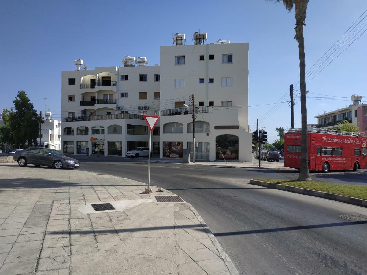 City Center Apartments Paphos Buitenkant foto